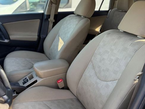 Used 2012 Toyota RAV4 image 46