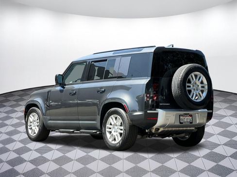 Used 2025 Land Rover Defender 110 S AWD/4WD image 3