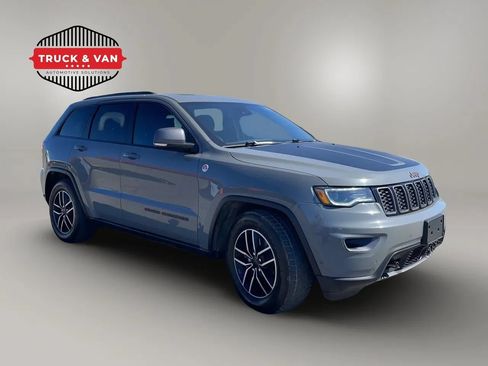Used 2021 Jeep Grand Cherokee Trailhawk w/ Trailhawk Luxury Group AWD/4WD image 8