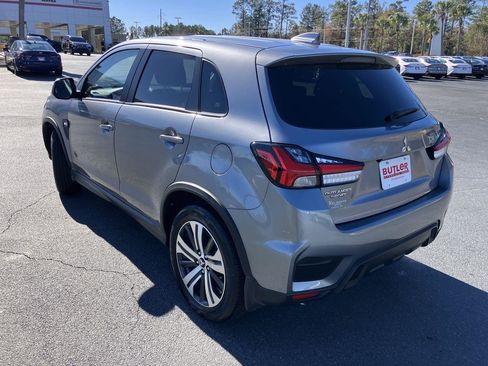 Used 2024 Mitsubishi Outlander Sport ES image 3