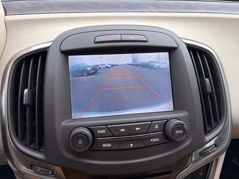 Used 2014 Buick LaCrosse Leather image 23
