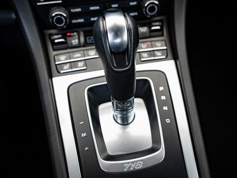 Used 2019 Porsche 718 Cayman S image 34