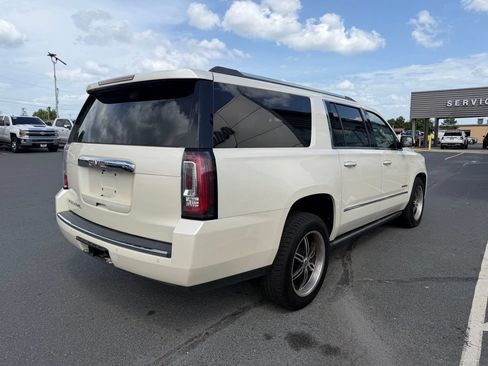 Used 2015 GMC Yukon XL Denali w/ Premium Package AWD/4WD image 2