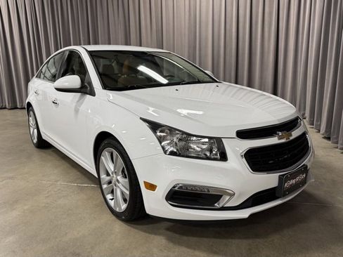 Used 2015 Chevrolet Cruze LTZ image 1