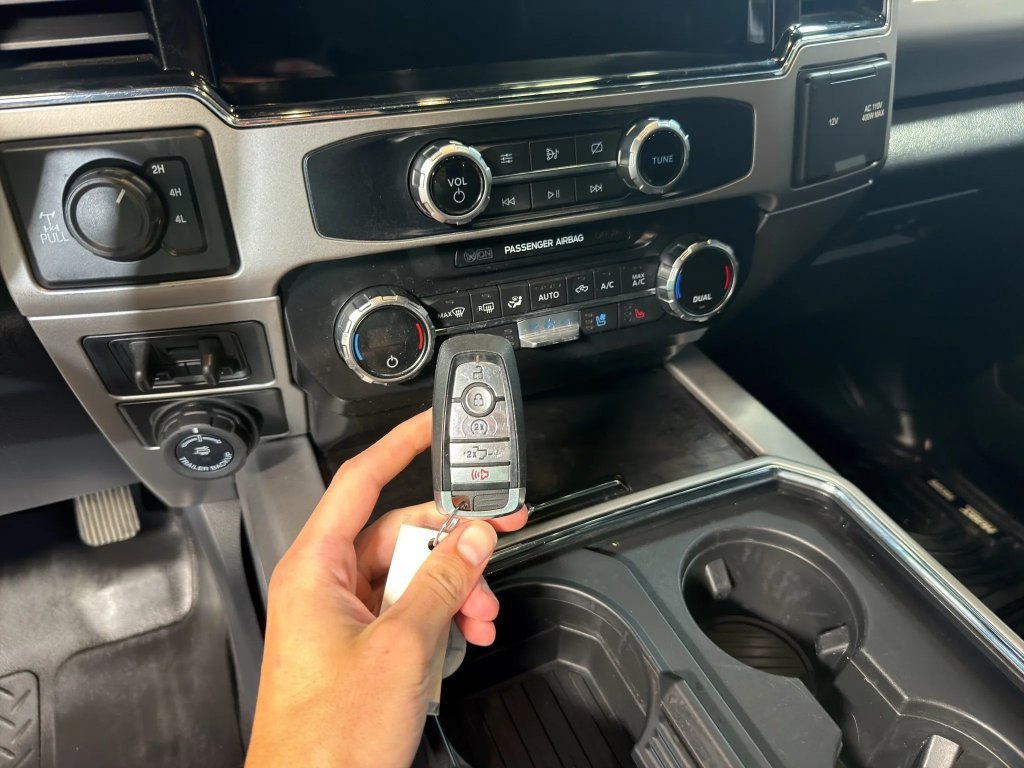 Used 2022 Ford F250 Lariat w/ Tremor Off-Road Package AWD/4WD image 30