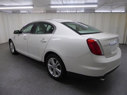 Used 2009 Lincoln MKS image 5