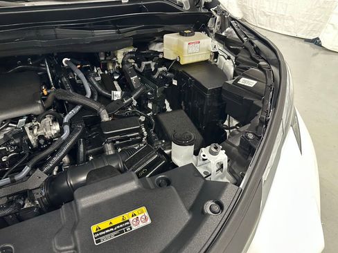 Used 2025 Toyota Sienna LE FWD image 69