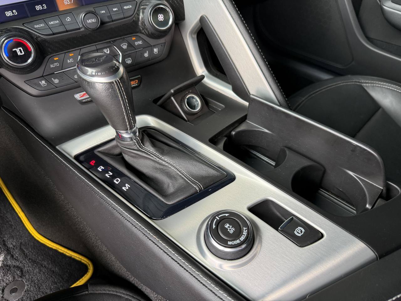 Used 2015 Chevrolet Corvette Z06 w/ Z07 Performance Package w/ Z07 Performance Package RWD image 29