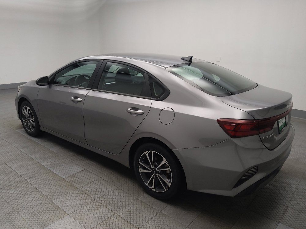 Used 2024 Kia Forte LXS FWD image 3