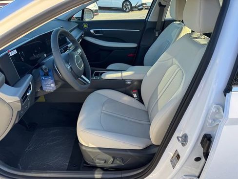 New 2026 Hyundai Sonata SEL FWD image 7