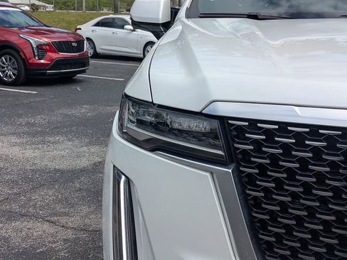 Used 2023 Cadillac Escalade ESV Premium Luxury w/ Performance Package image 9