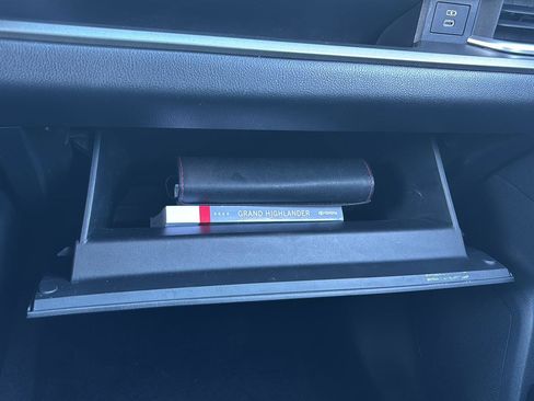 Used 2024 Toyota Grand Highlander XLE image 39