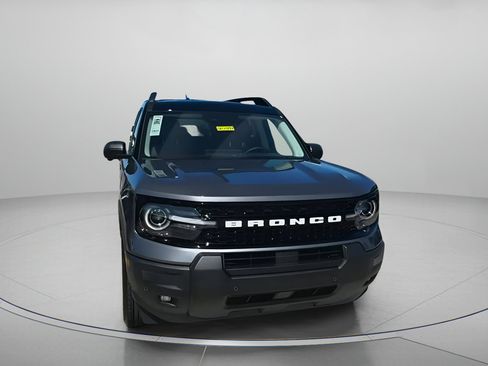 New 2025 Ford Bronco Sport Outer Banks w/ Outer Banks Tech Package+ AWD/4WD image 8