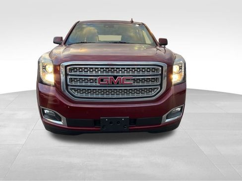 Used 2017 GMC Yukon SLT image 9