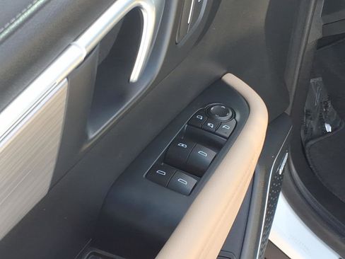 Used 2025 Buick Enclave Preferred FWD image 15