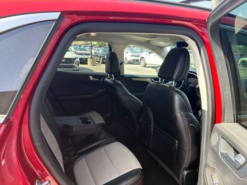 Used 2021 Ford Escape Titanium w/ Titanium Elite Package AWD/4WD image 20