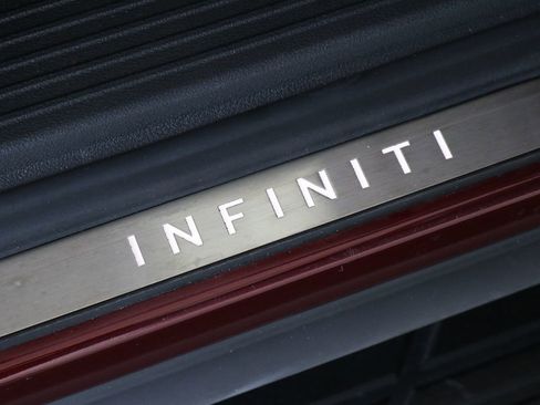 Certified 2025 INFINITI QX80 Sensory image 43