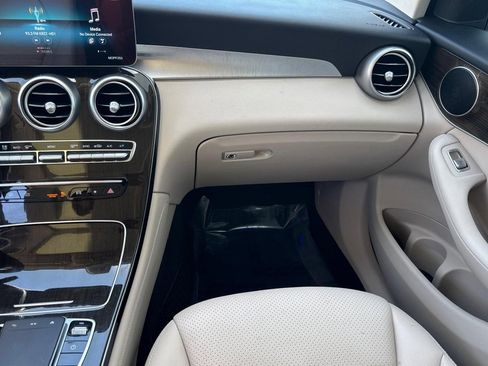 Certified 2020 Mercedes-Benz GLC 300 4MATIC image 28