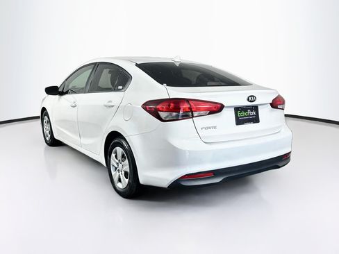 Used 2018 Kia Forte LX FWD image 5