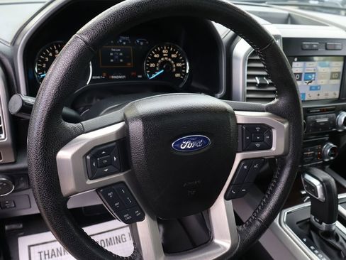 Used 2016 Ford F150 Platinum w/ Equipment Group 701A Luxury AWD/4WD image 31