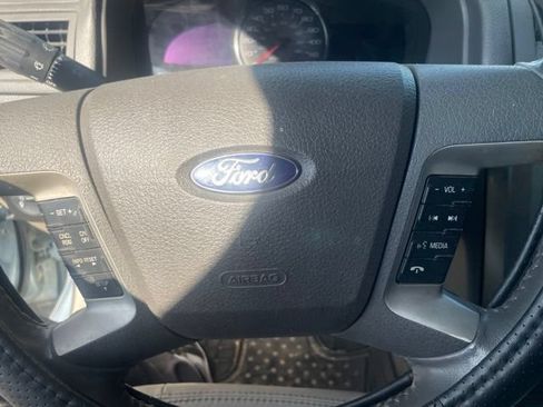Used 2010 Ford Fusion Hybrid FWD image 16