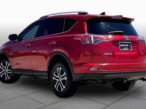 Used 2016 Toyota RAV4 LE FWD image 24