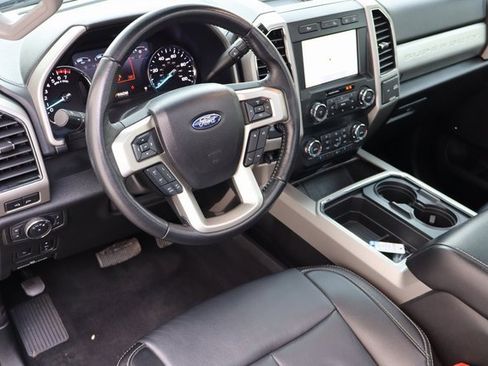 Used 2021 Ford F350 Lariat image 5