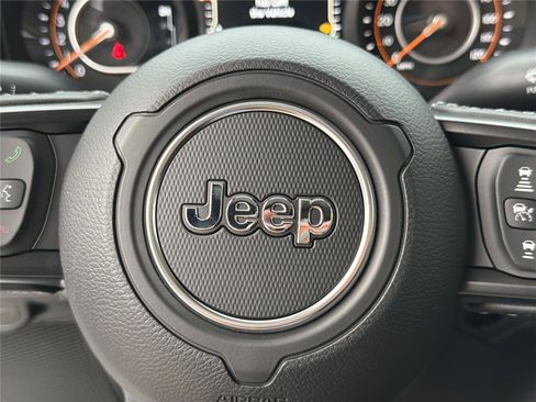 New 2026 Jeep Gladiator Sport image 25