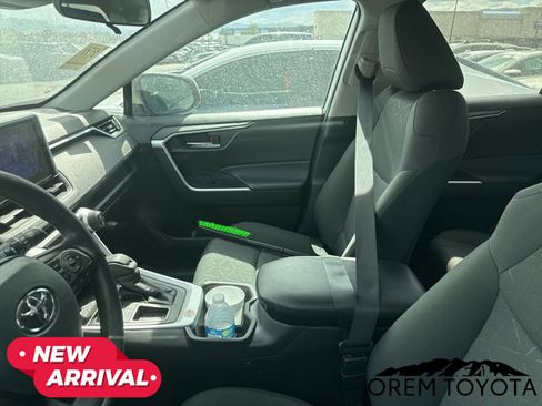 Used 2024 Toyota RAV4 XLE image 10