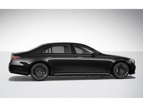New 2025 Mercedes-Benz S 580 4MATIC Sedan image 17