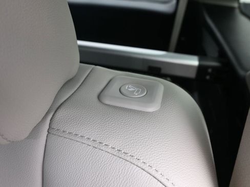 Used 2023 Kia Sorento SX Prestige w/ Panoramic Sunroof Package image 41