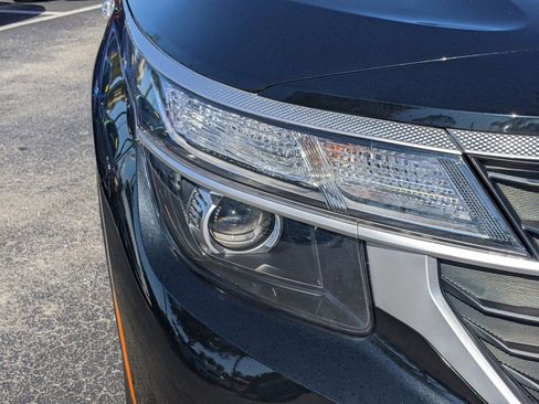 Certified 2024 Kia Seltos LX image 8