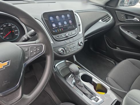 Used 2024 Chevrolet Malibu LT image 24