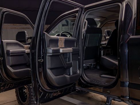 Used 2019 Ford F250 Lariat image 31