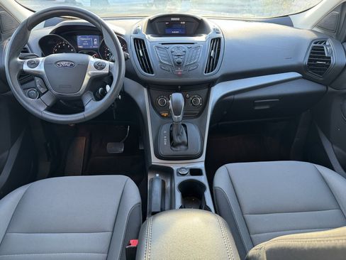 Used 2015 Ford Escape SE image 16