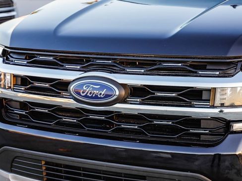 Used 2024 Ford Expedition Max Limited RWD image 6