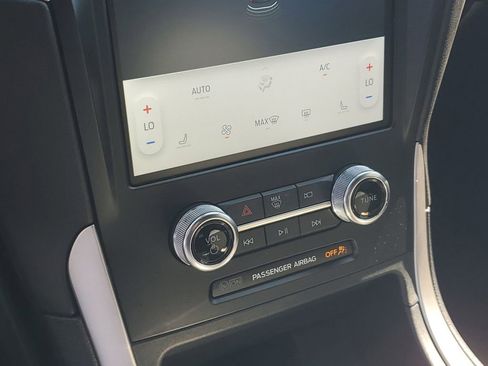 Certified 2024 Ford Edge ST-Line AWD/4WD image 25
