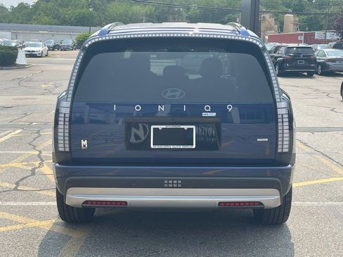 New 2026 Hyundai Ioniq 9 SE image 4