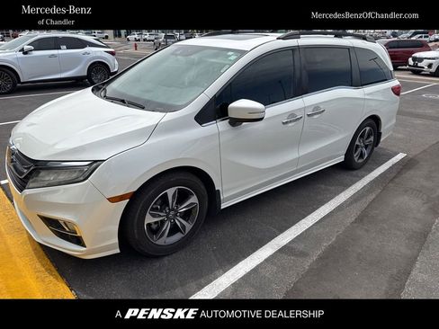 Used 2018 Honda Odyssey Touring image 1