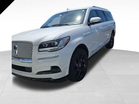 Used 2024 Lincoln Navigator L Reserve AWD/4WD image 1