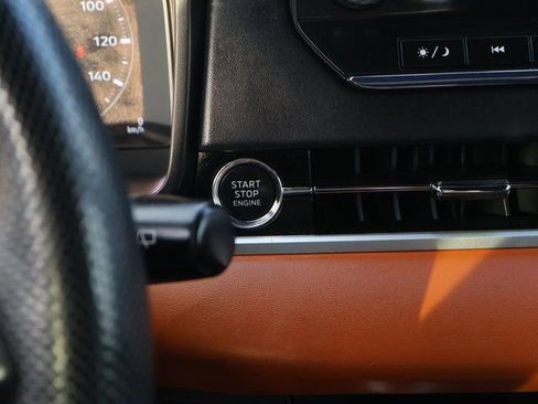 Used 2022 Mitsubishi Outlander SEL image 38