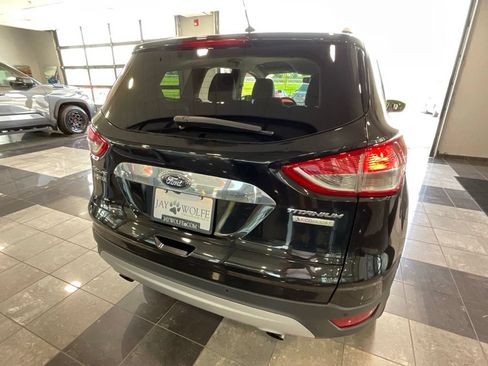 Used 2015 Ford Escape Titanium FWD image 5