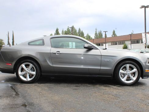 Used 2010 Ford Mustang GT RWD image 36