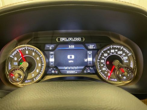 Used 2019 RAM 1500 Limited AWD/4WD image 16