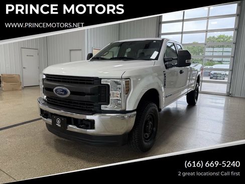 Used 2018 Ford F250 XL w/ Power Equipment Group AWD/4WD image 1