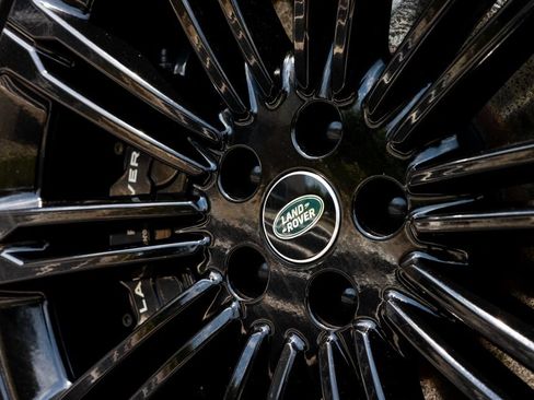 Used 2024 Land Rover Range Rover Long Wheelbase Autobiography AWD/4WD image 11