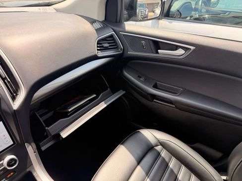 Used 2024 Ford Edge SEL AWD/4WD image 35