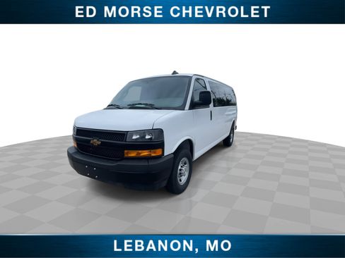 New 2026 Chevrolet Express 3500 LS image 3