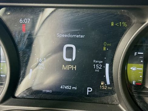 Used 2024 Jeep Wrangler Unlimited Rubicon 4xe AWD/4WD image 13