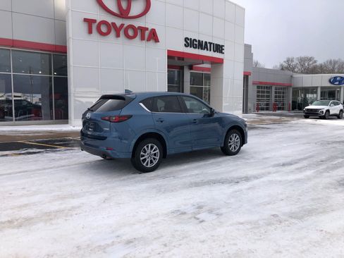 Used 2024 MAZDA CX-5 AWD 2.5 S w/ Preferred Package image 2